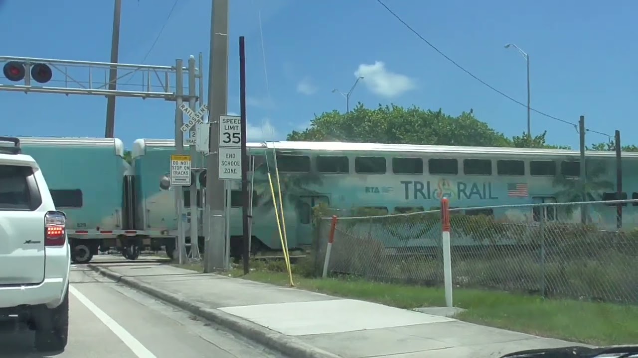 Tri-Rail & Brightline Trains From West Palm Beach To Boynton Beach 8-31-22