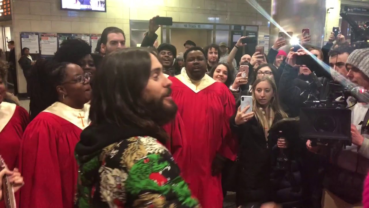 Jared Leto surprise performance in Penn Station