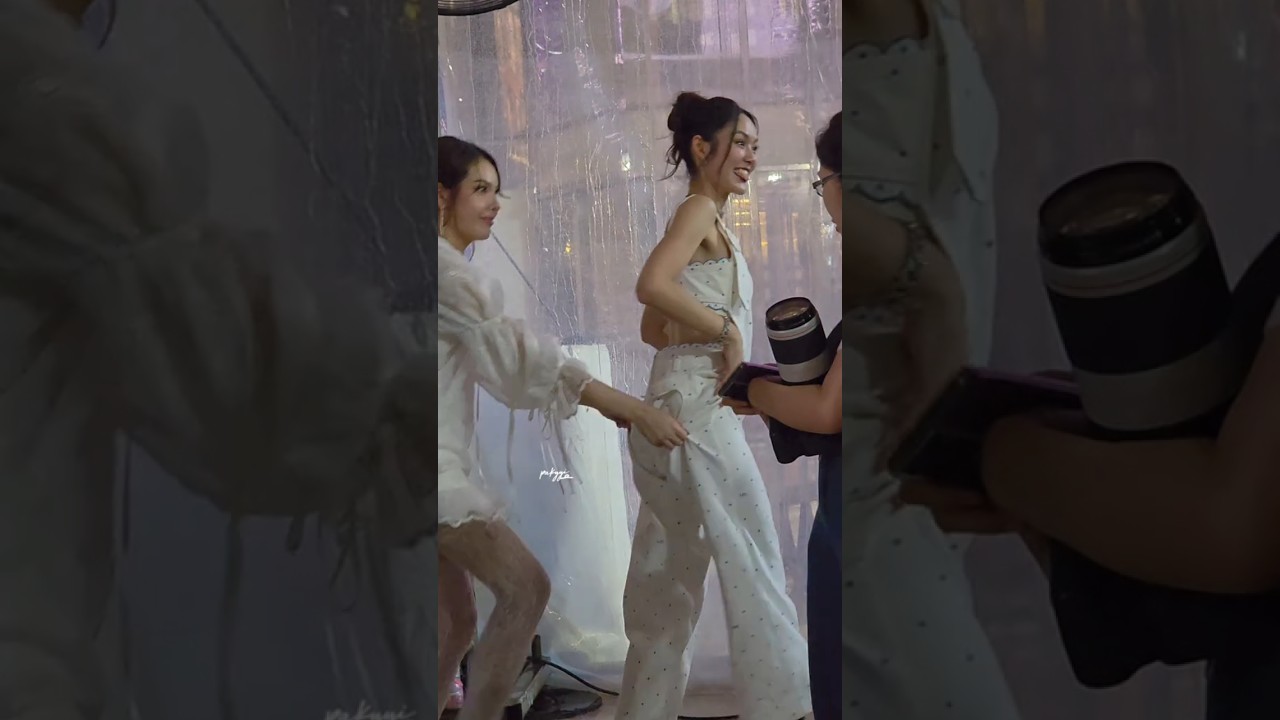 Rain,flood , baby bear 🐻 Sonya wading through the water 55555@lmlookmhee @sonyasaran#LMSY