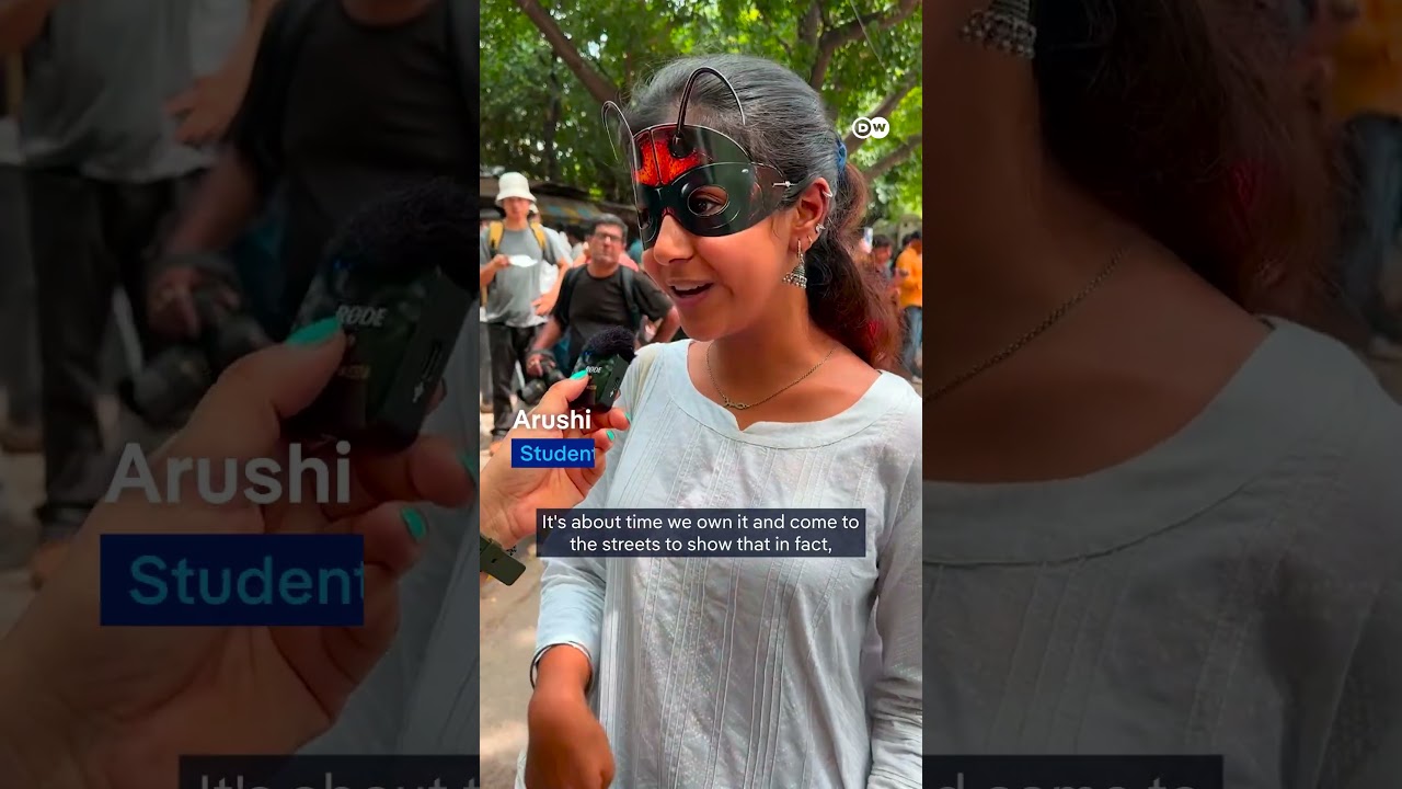 India's 'Cockroach Party' takes to the streets | DW News