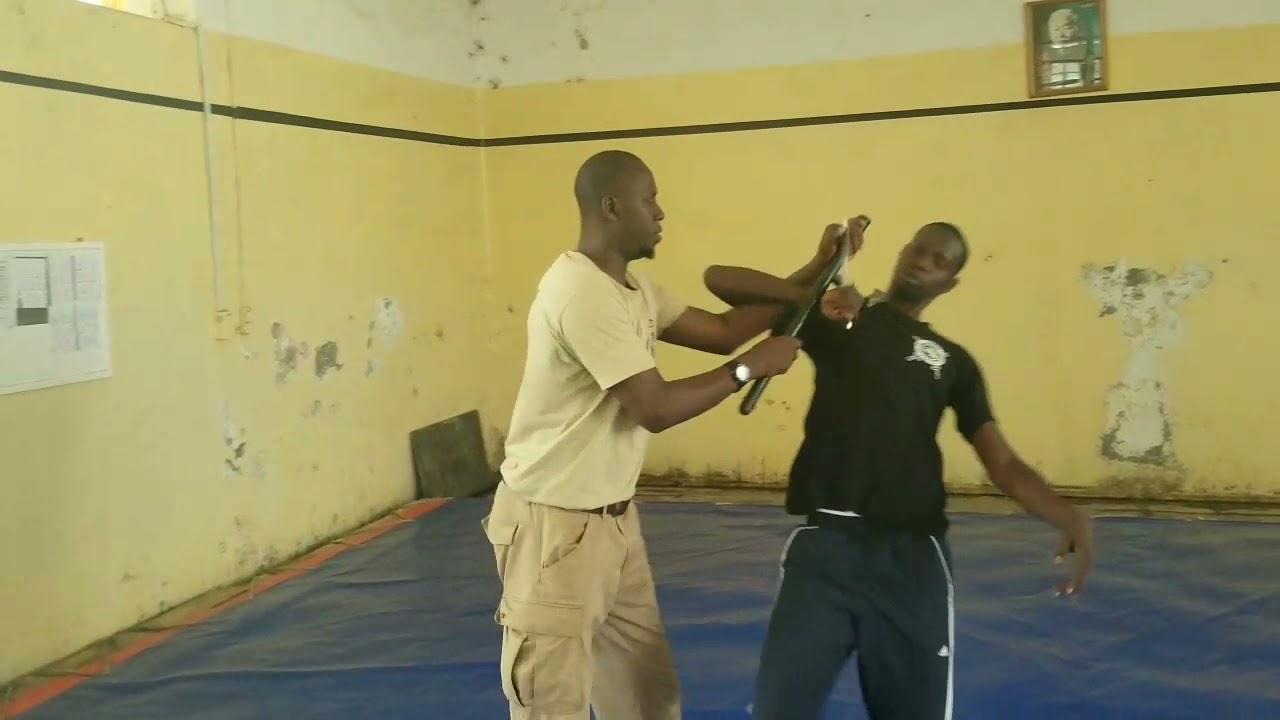 Techniques de Tonfa de sécurité