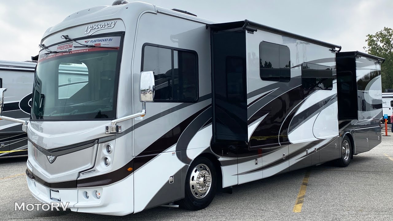 2021 Fleetwood Discovery 38W Class A Diesel Motorhome