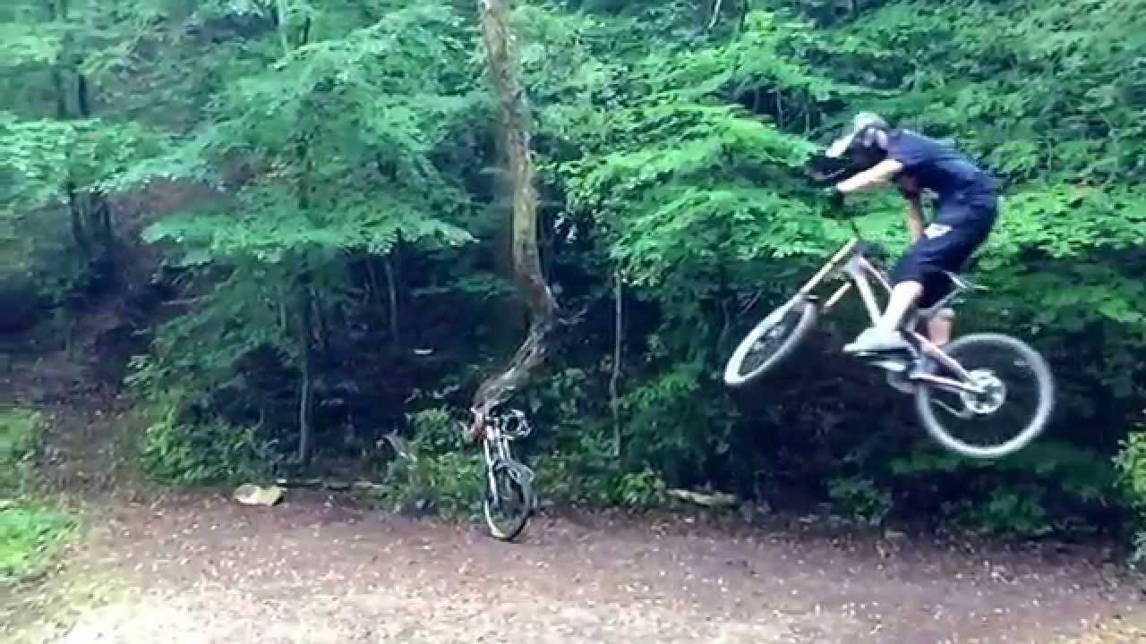 iPhone 6 Slow Motion - Mountain Bike Jump