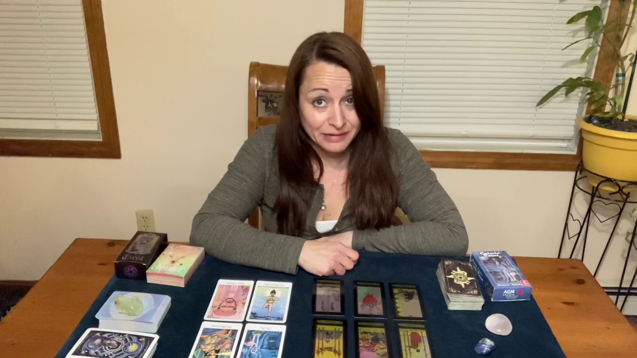 Libra 💨 January 2021 Tarot Card Reading (Moving Past Heartbreak)