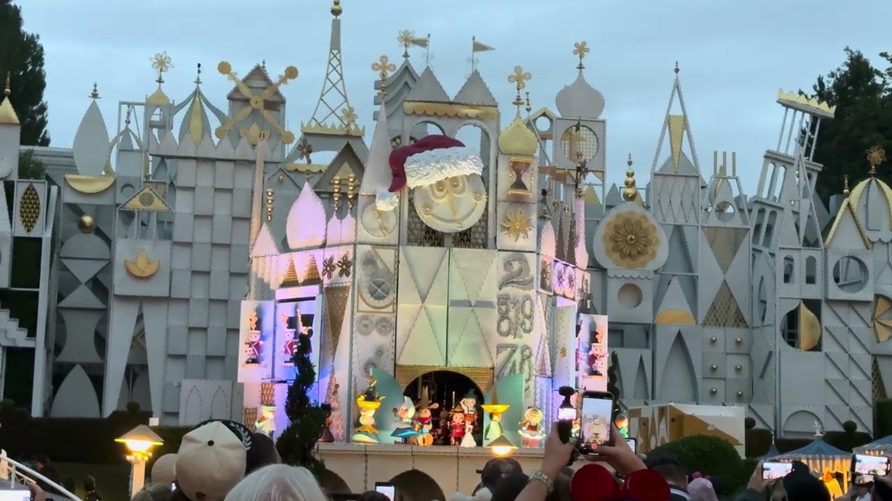 It’s a small world holiday lighting ceremony 