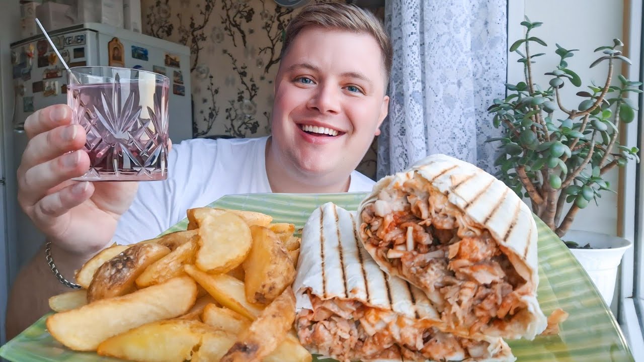 МУКБАНГ😋 ШАУРМА🥙 ЗАВИСТЬ СОЖРАЛА ТАНЮХУ КРЫСНИК💍 А ПИРАТСКАЯ ЖИЗНЬ ХВАЛИТ