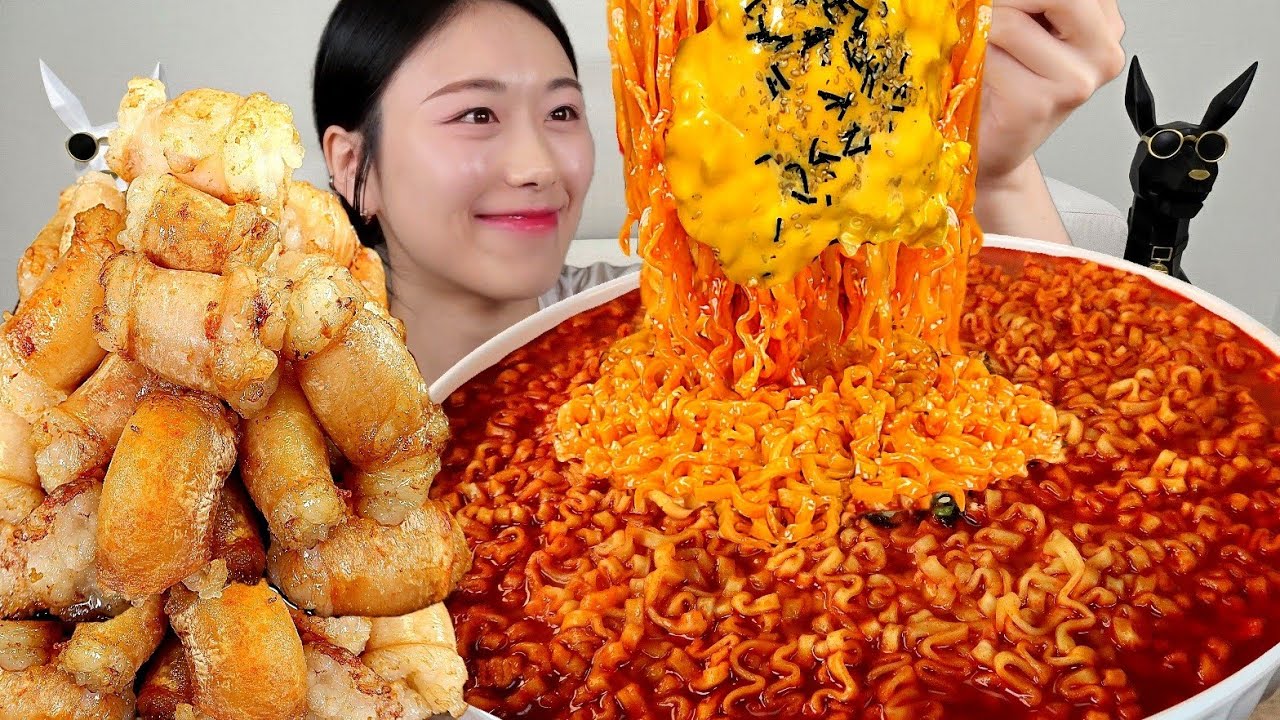 ASMR 대창이 은근 불닭볶음탕이랑 잘어울리는거 아세요?🤤 치즈라면 매운라면 대창 라면 리얼먹방 :) Spicy cheese ramen , the beef tripe MUKBANG