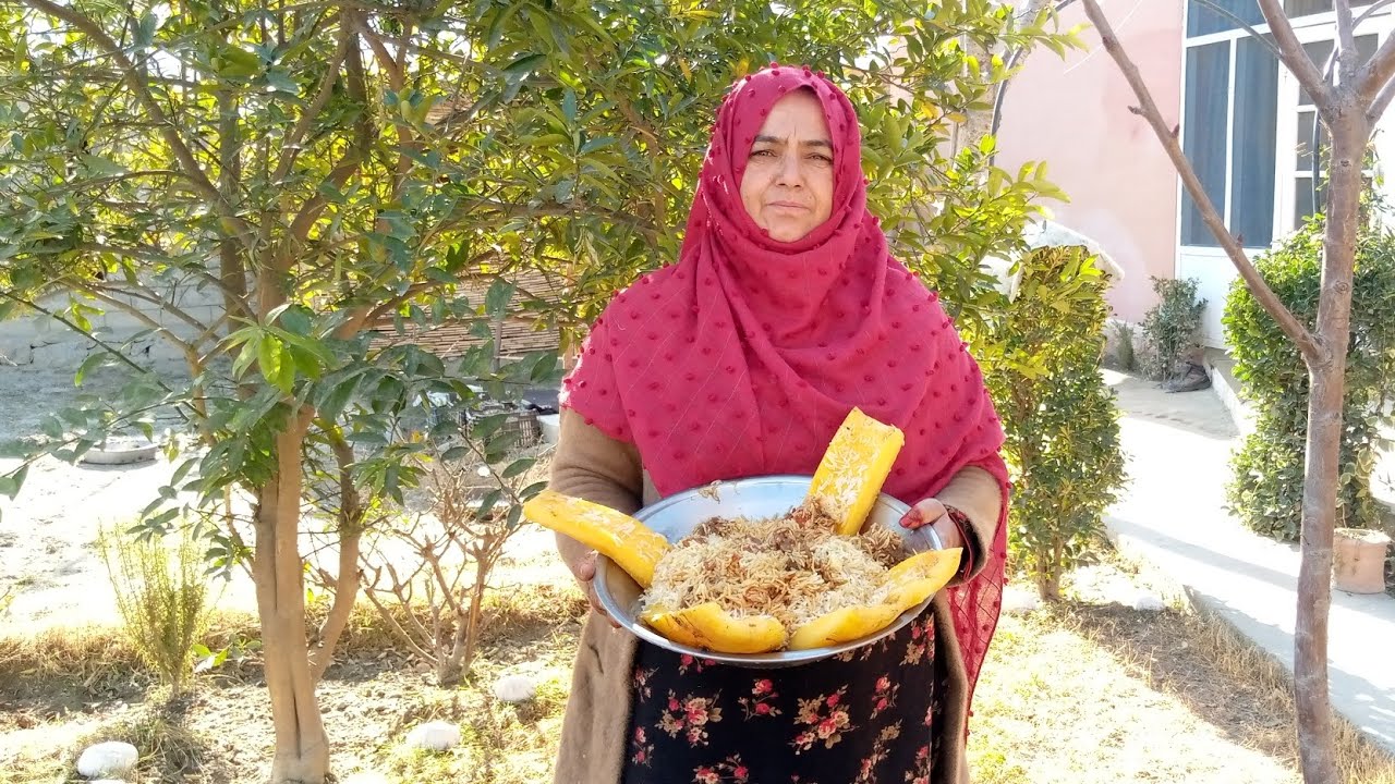 Simple biryani hunting in a pumpkin 