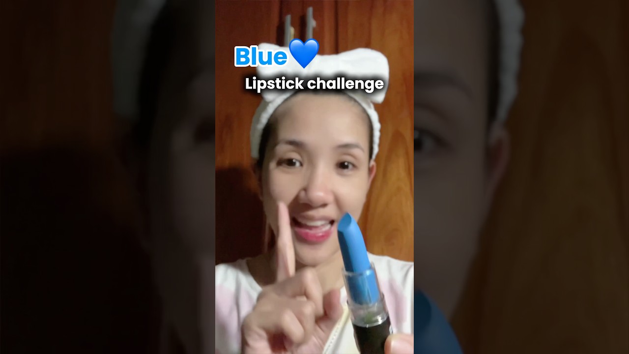 Try blue lipstick, the weirdest shade I&rsquo;ve ever seen! 💄 #shorts #lipstickchallenge #bluelipstick
