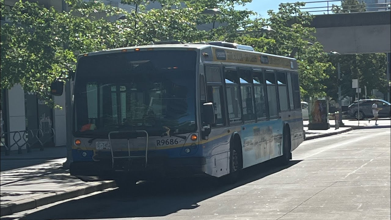Translink CMBC 2007 Novabus LFS R9686 on 406 Railway Ave To Brighouse Stn