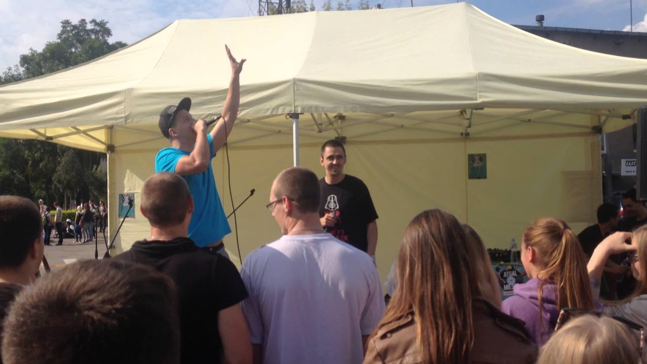 Karoona - Kalėdinė dainelė Live (ATGAL Į MIESTĄ 2014-08-30)