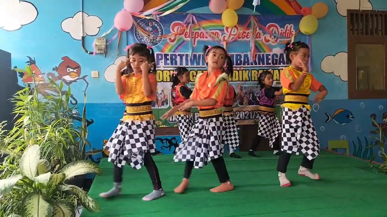 Tari jangkrik genggong