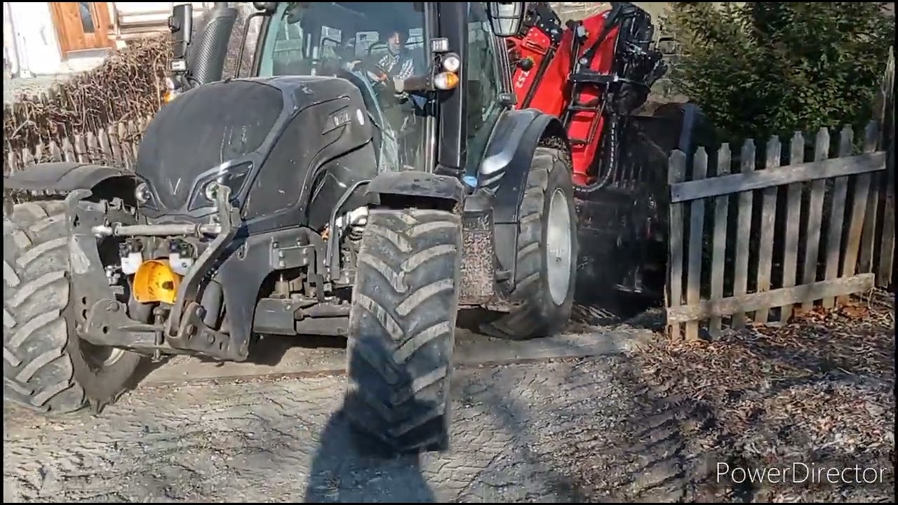 Holztransport | Valtra am Limit | Holzanhänger mit Triebachse