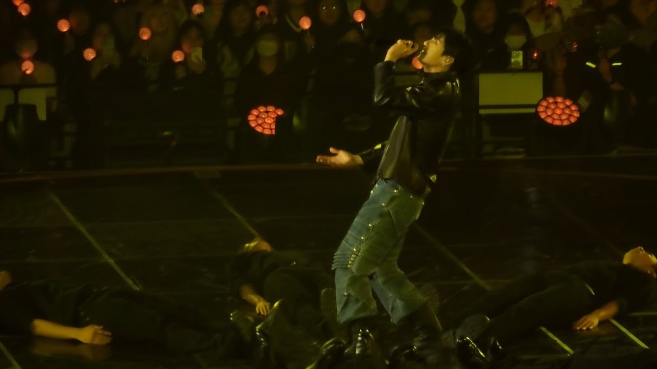Jungkook 정국 - Standing next to you & Yes or No 'Golden' Live on Tour Fancam(4k)
