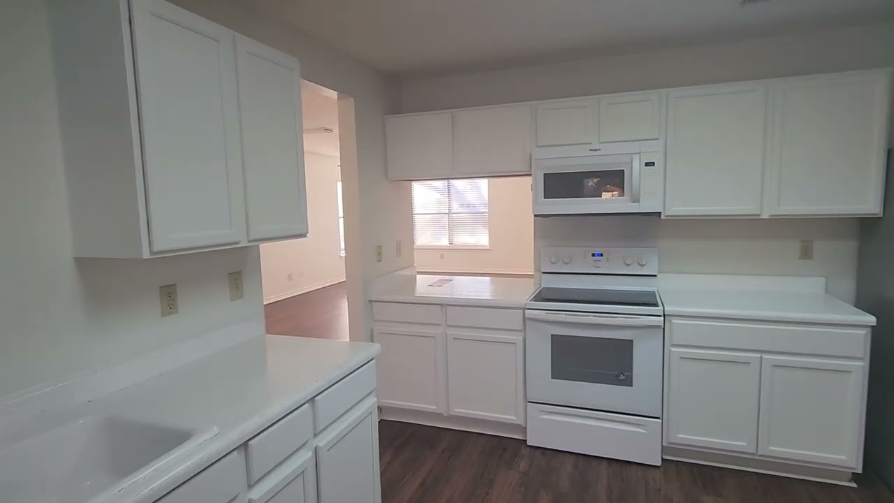 2817 Lotus Park