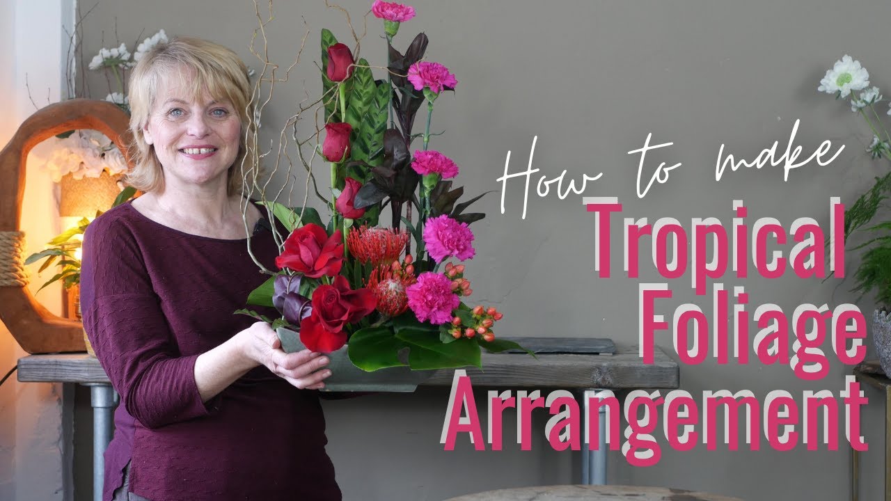 How to make a tropical flower arrangement-FLORISTRY/FLOWER ARRANGING-HOW TO ARRANGE FLOWERS IN FOAM