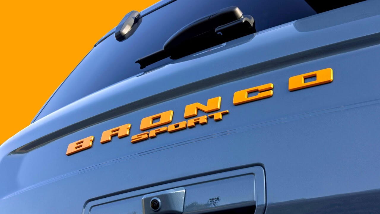 Компания Ford отзывает 1,7 миллиона автомобилей из-за неисправностей камер заднего вида.