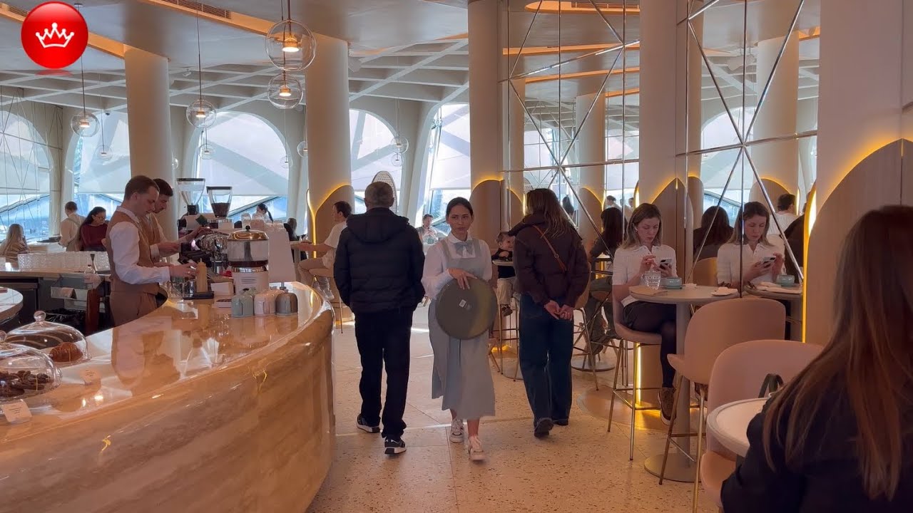 🧉В парке Галицкого открылась кафе-кондитерская La Rosee.