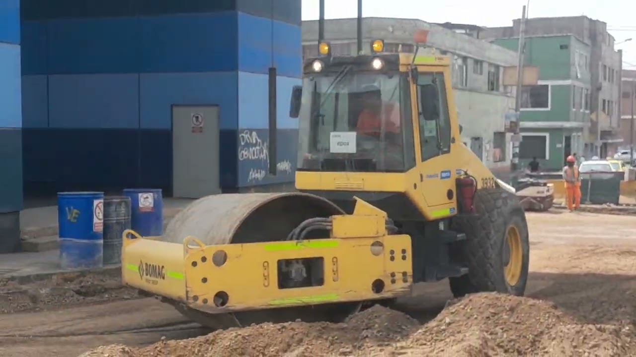 Desde la zona de AVANCES DE OBRAS del CORREDOR VIAL de la VIA EXPRESA MIGUEL GRAU.