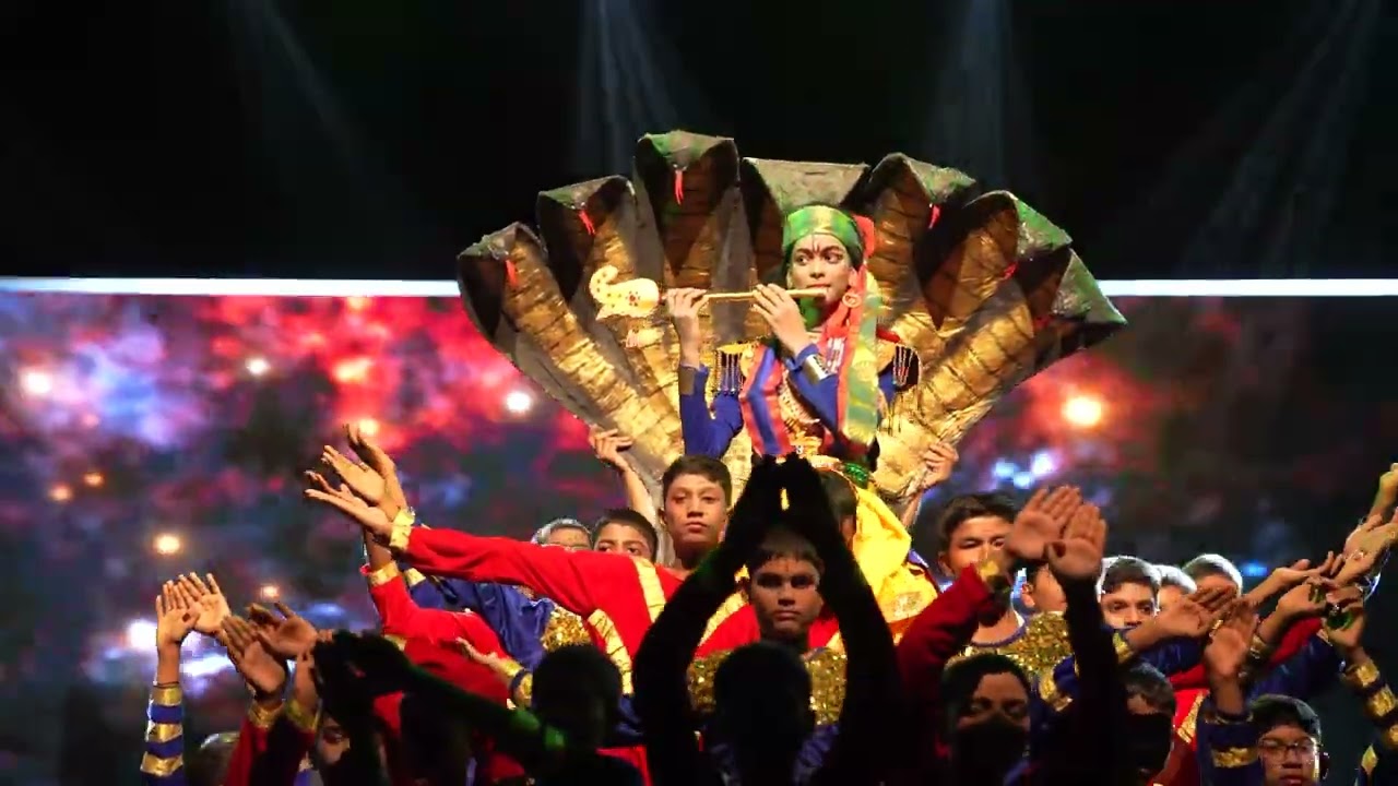 09 Dance by class 8B,C,E boys