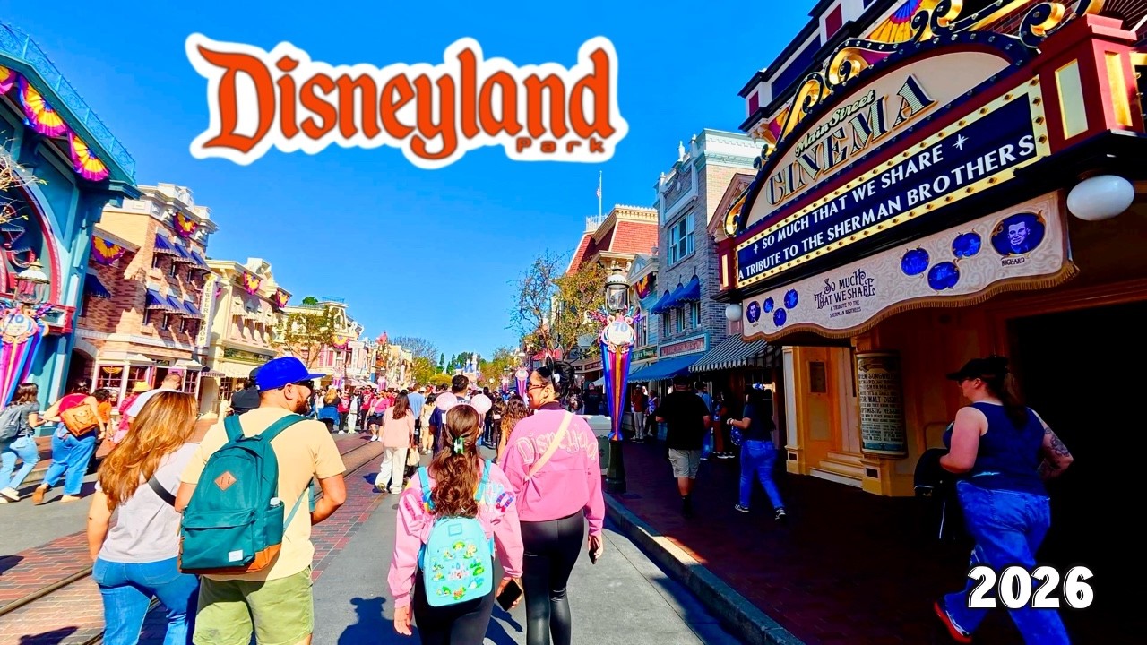 Exploring Disneyland Park | Full Walkthrough, Dumbo the Flying Elephant, & Mickey Mouse and Friends!
