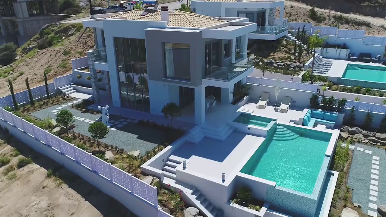 Luxury villa 