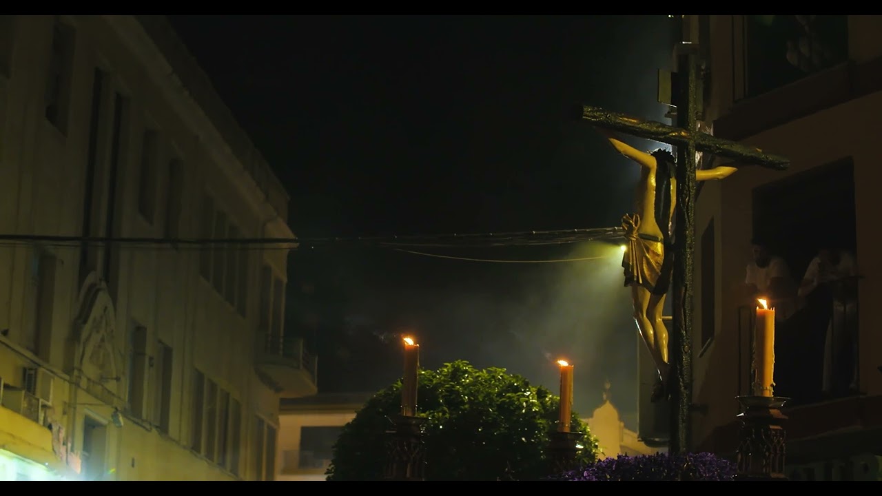 La Hermandad de la Amargura a su paso por Joaquín Costa.