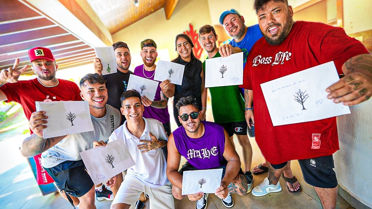 MEUS AMIGOS ESCREVERAM UMA CARTA DO FUTURO!! SÓ PODE ABRIR DAQUI 5 ANOS