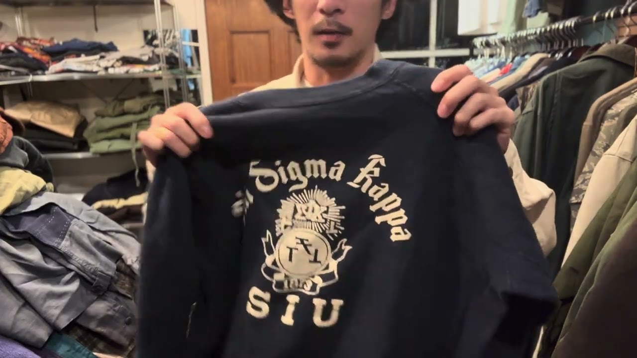 【開封動画】アメリカから届いた大量の古着たちをご紹介します。