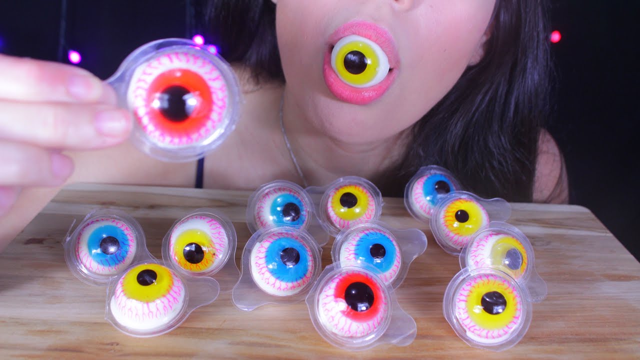 ASMR COMENDO OLHOS - EDIBLE EATING EYEBALLS JELLY MUKBANG