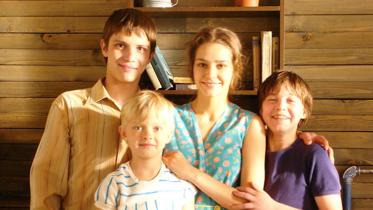 АКТЕРЫ СЕРИАЛА ГРОМОВЫ: Кого уже нет в живых?