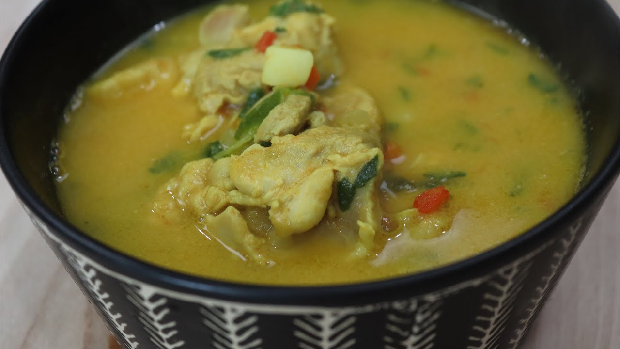 Sopa de zanahoria con pollo perfecta para cualquier momento