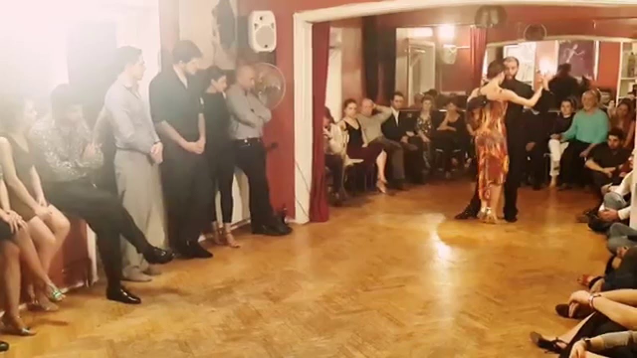 Burak Özçelik y Ayça Çetin 4/4 Milonga Sueno / Ankara
