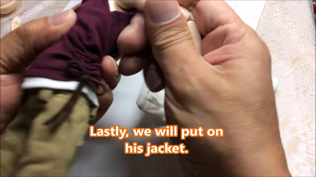 Putting  Parabox doll clothes on the 27cm Obitsu body