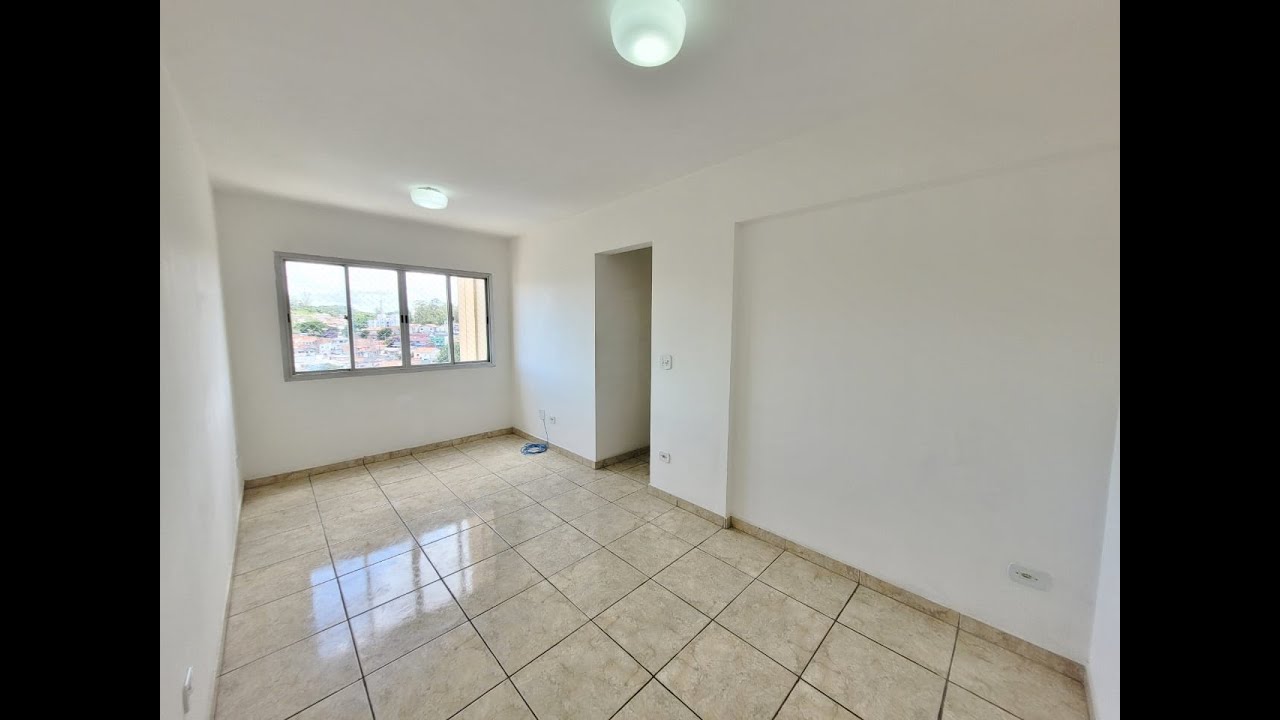 Apto 2 dormitórios e vaga / Jardim Claudia - AP0872
