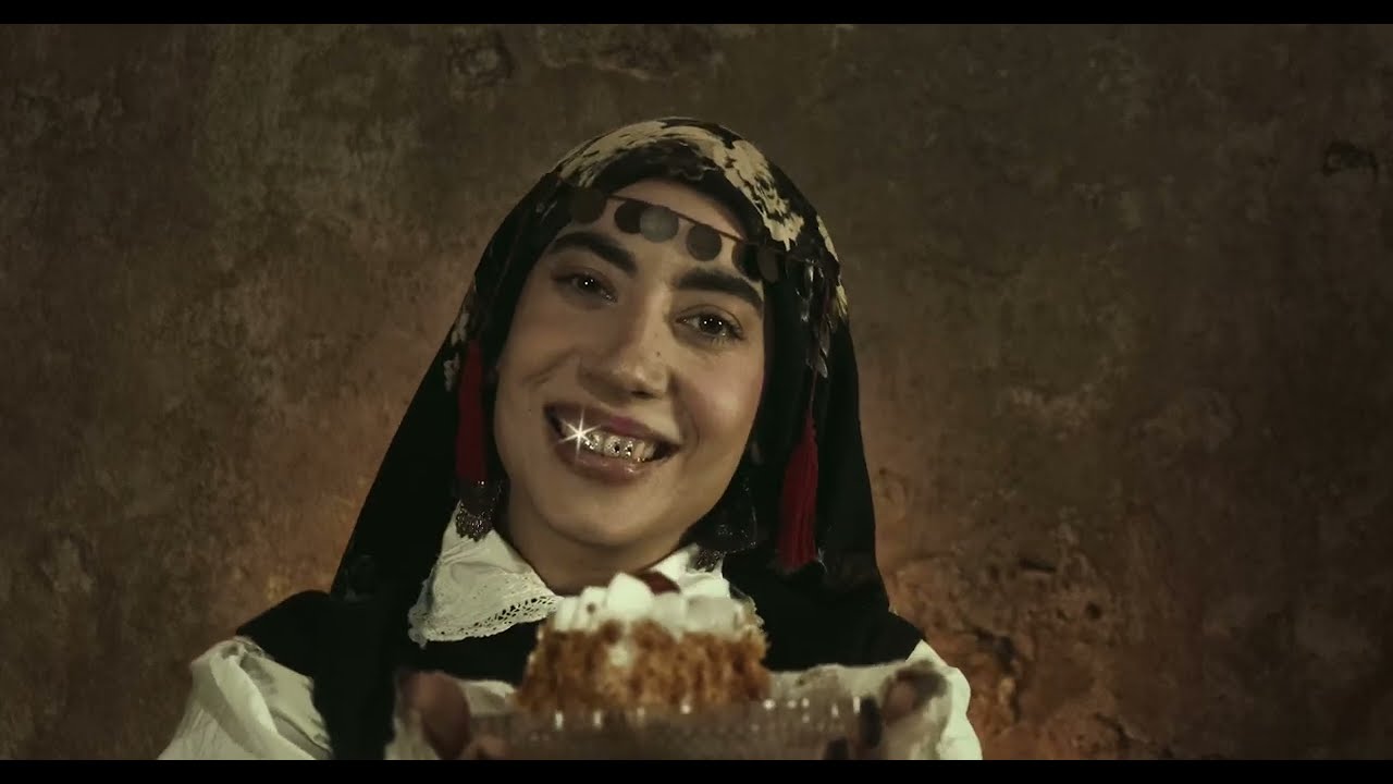 Dolly Vara - Ta Kala Paidia (Official Video)