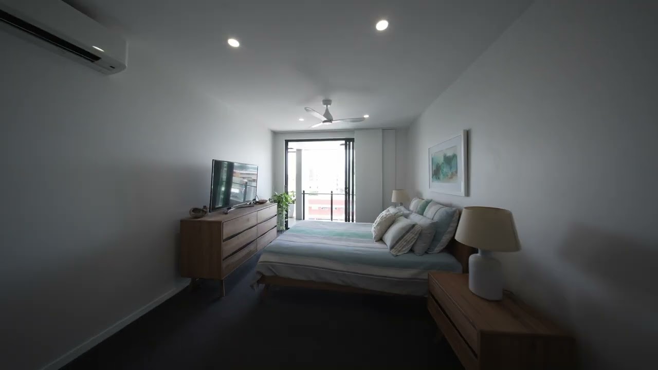 125/1930 Gold Coast Highway, Miami