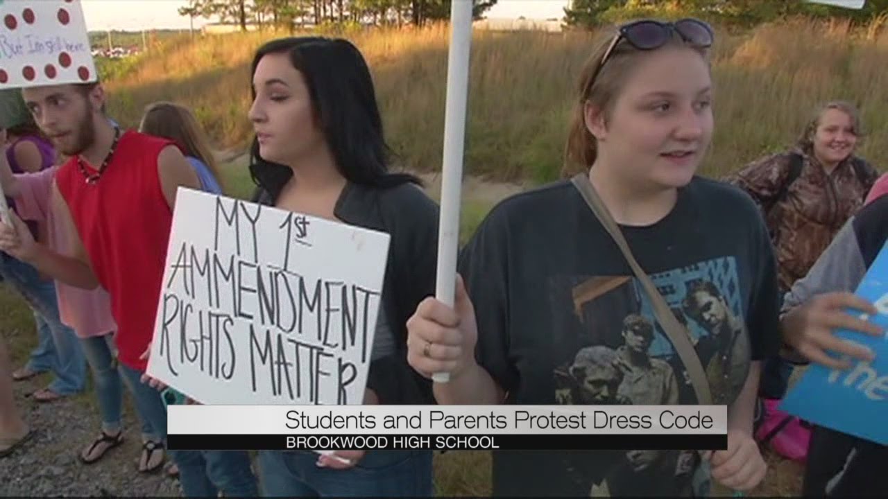 Students and Parents Protest Dress Code