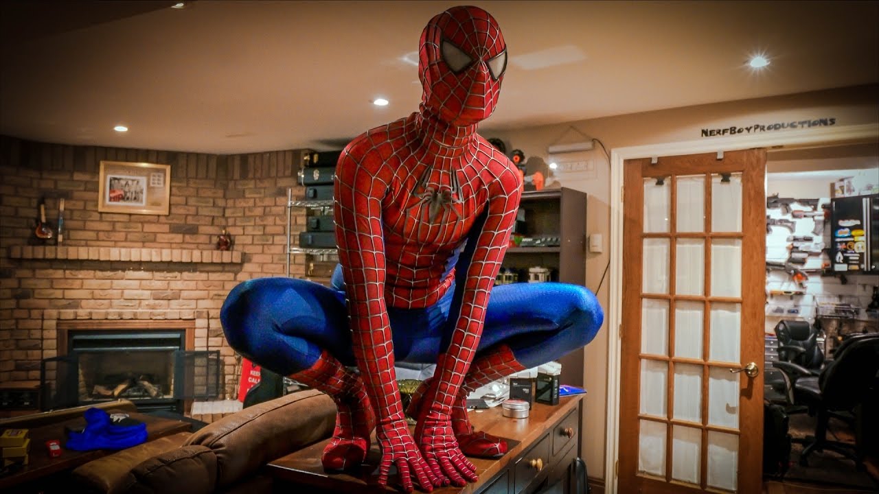 MY SPIDER-MAN SUIT!! (MOVIE REPLICA)