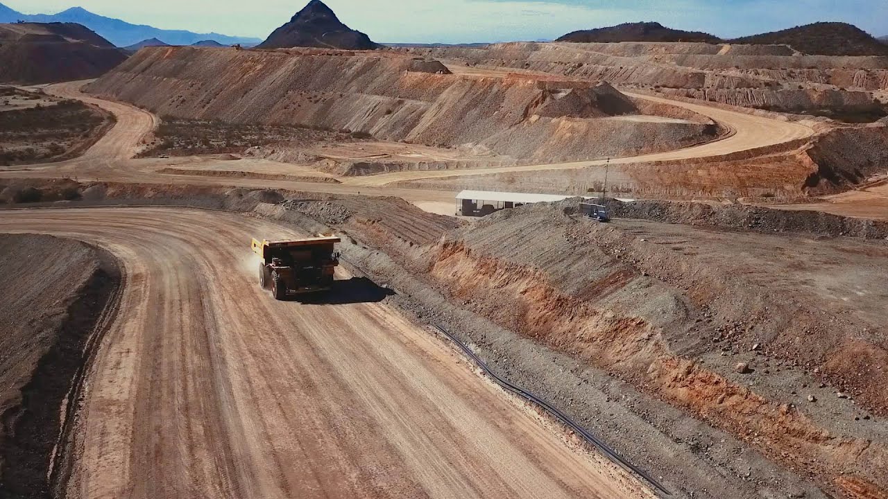 Komatsu recommends Private Wireless for Autonomous Haulage Systems