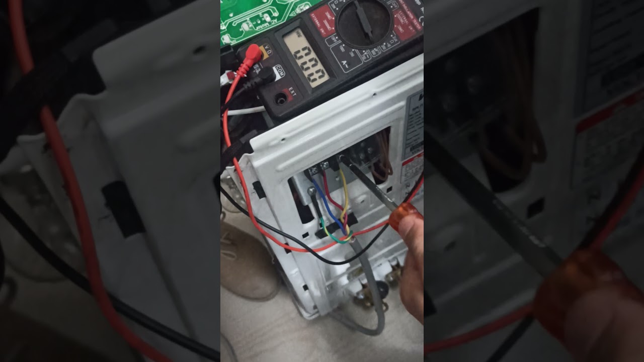How to check communication in Inverter AC