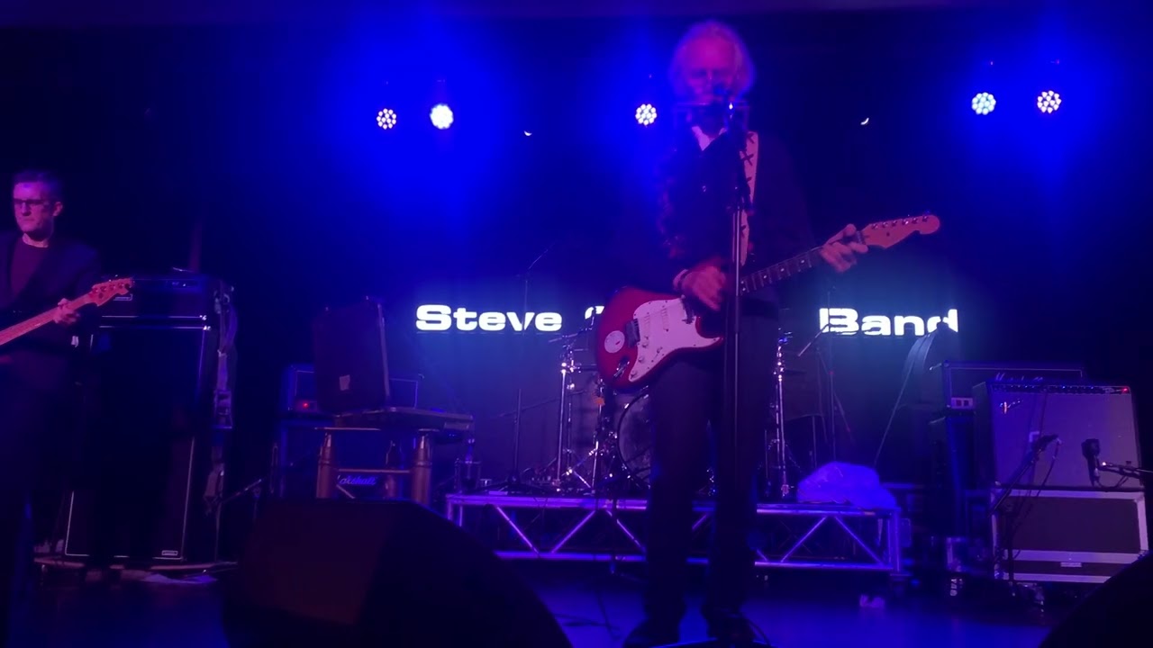 Steve Gibbons Band @ Butlins Skegness 14/01/23- Hey Buddy