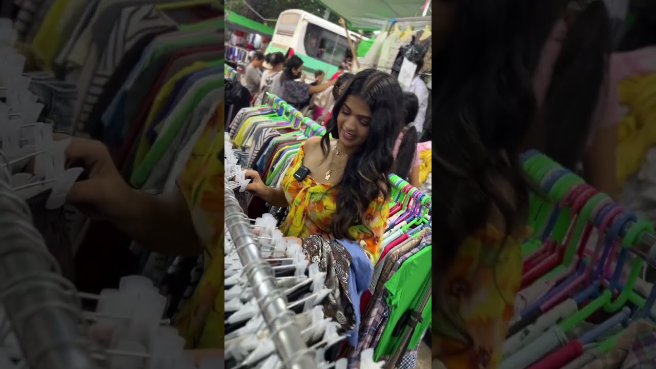 Try fried crickets at a Myanmar traditional market in Yangon. 2  #shorts