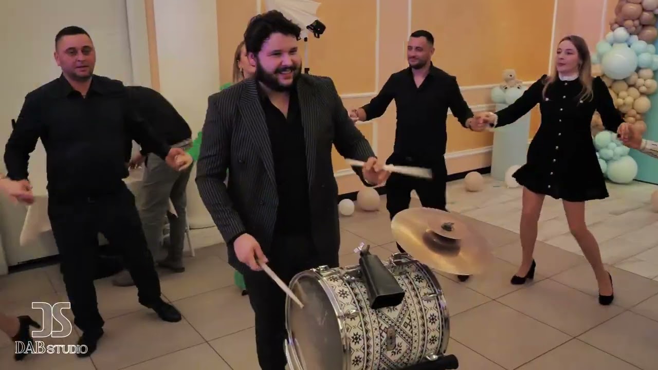 Victoria Band Milano