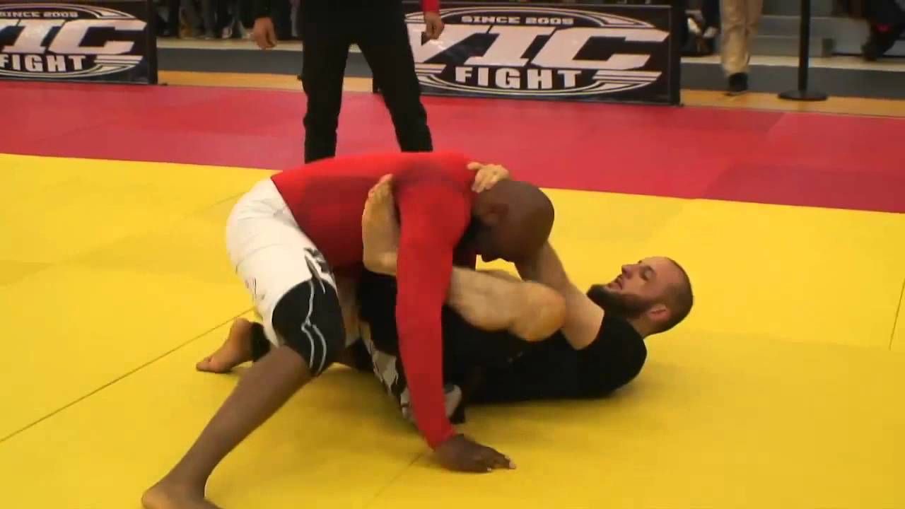 JIU-JITSU BRESILIEN & GRAPPLING - VIC 5