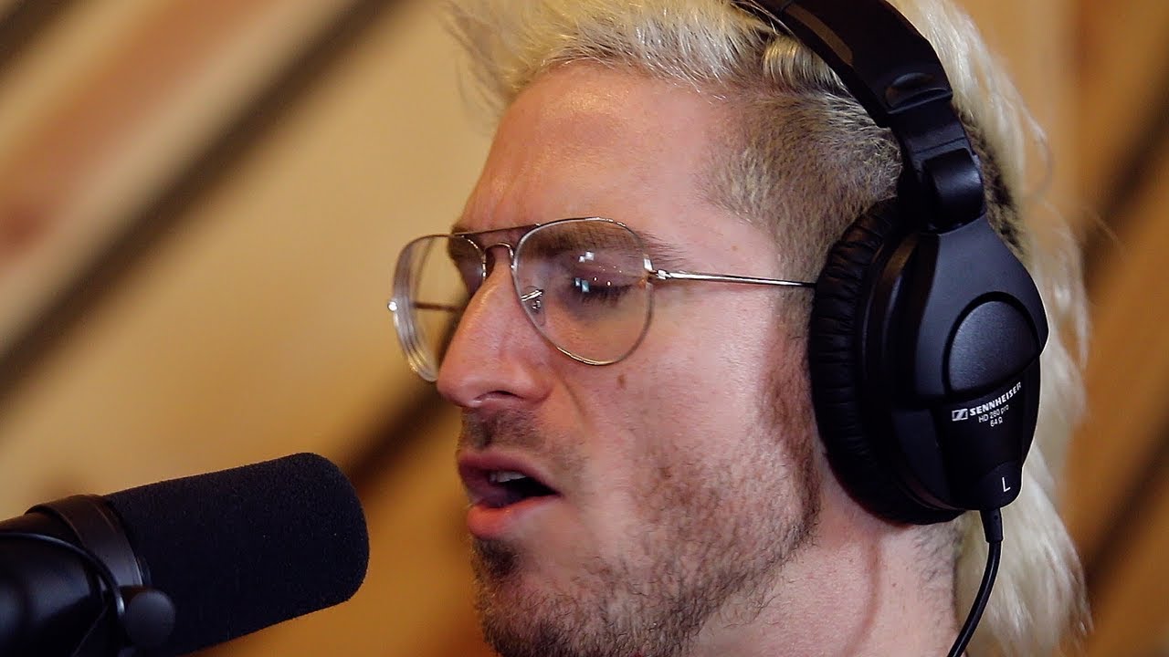 Walk The Moon &ndash; One Foot (LIVE)