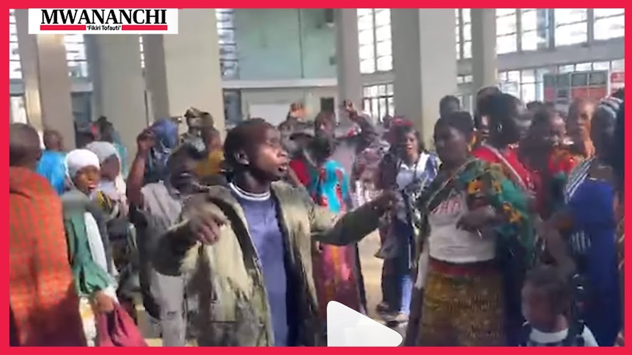 KILICHOTOKEA TAZARA BAADA YA ABIRIA  WA TRENI  KUSHINDWA KUSAFIRI TANGU JANA