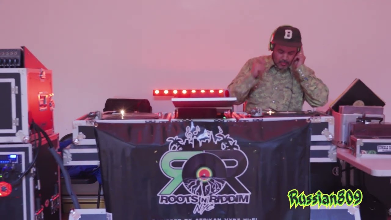 ROOTSNRIDDIMNYC - WINTA WARMA | David