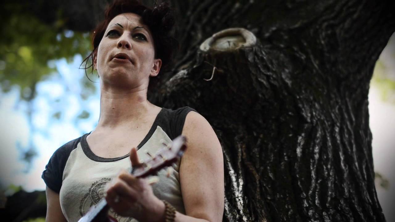 Amanda Palmer / The Dresden Dolls - The Ukulele Anthem  [LIVE]