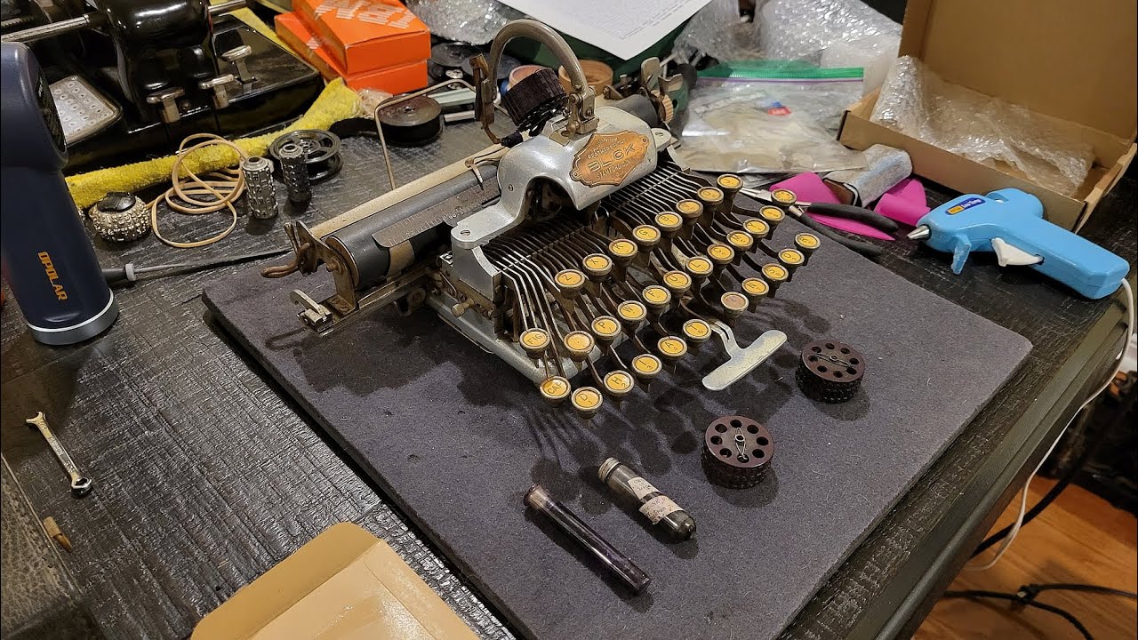 All about the 1914 Blickensderfer Aluminum Featherweight typewriter